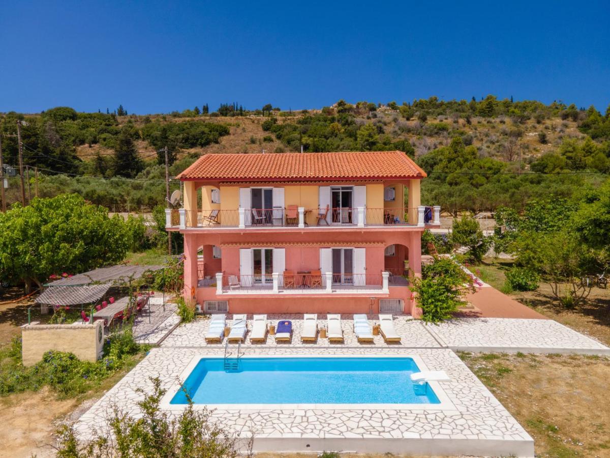 Villa Ostria Lixouri Exterior photo