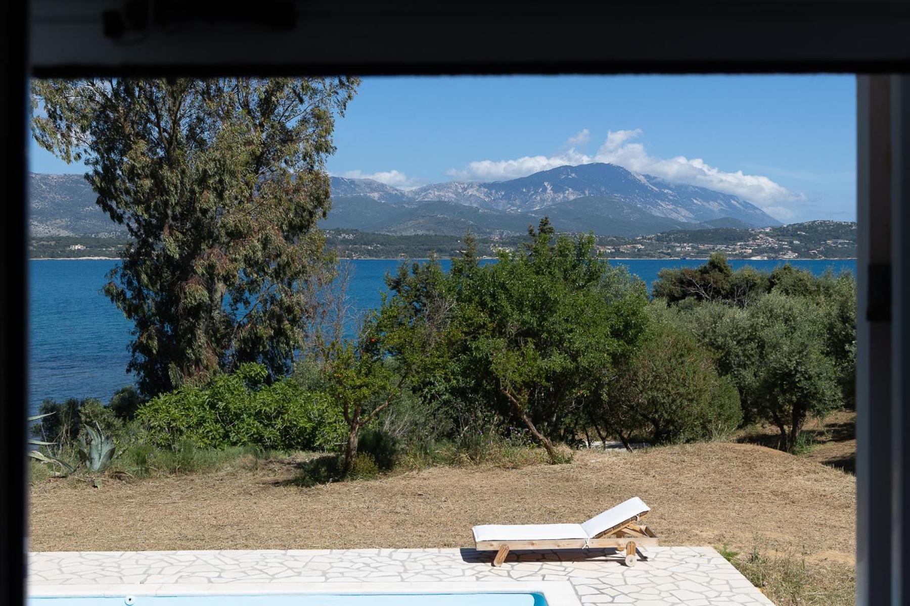 Villa Ostria Lixouri Exterior photo